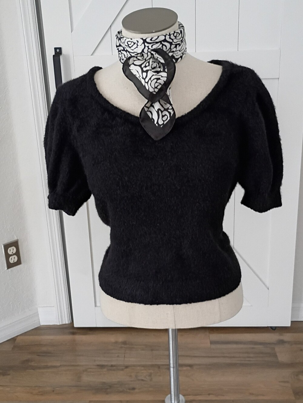 Old Navy Black Fuzzy Short-Sleeve Sweater    (NWOT)!